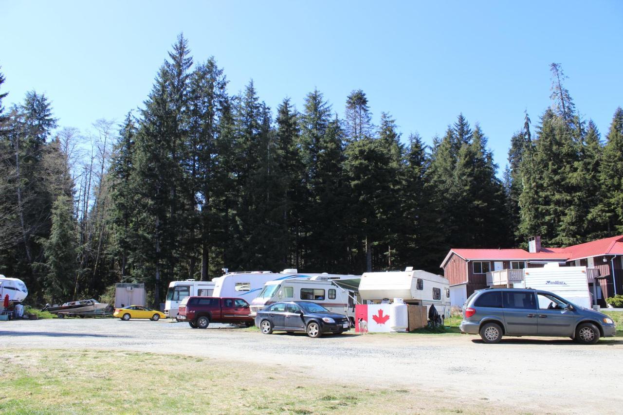 Pioneer Inn By The River Port Hardy Extérieur photo